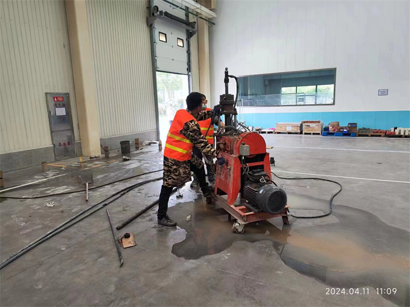 市中厂房地面下沉塌陷注浆加固施工